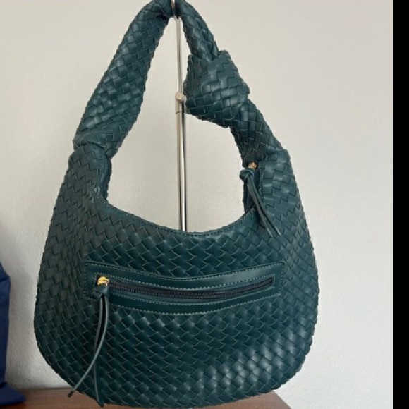 SONDRA ROBERTS Squared Woven Vegan Hobo 13" x 9" x 1” - Picture 4 of 4